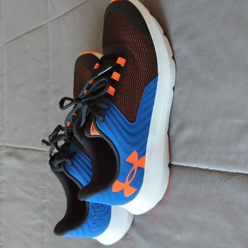 Under Armour Kids'/Women's Black, Blue, and Orange Sneakers.